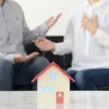 共有名義 不動産売却 同意 持分 相続トラブル 正しい対処法 東京財託 共有持分売却